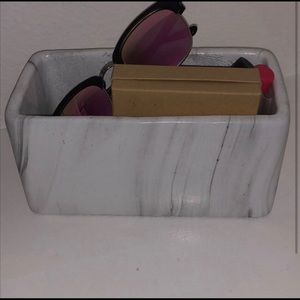 Marble Makeup Storage